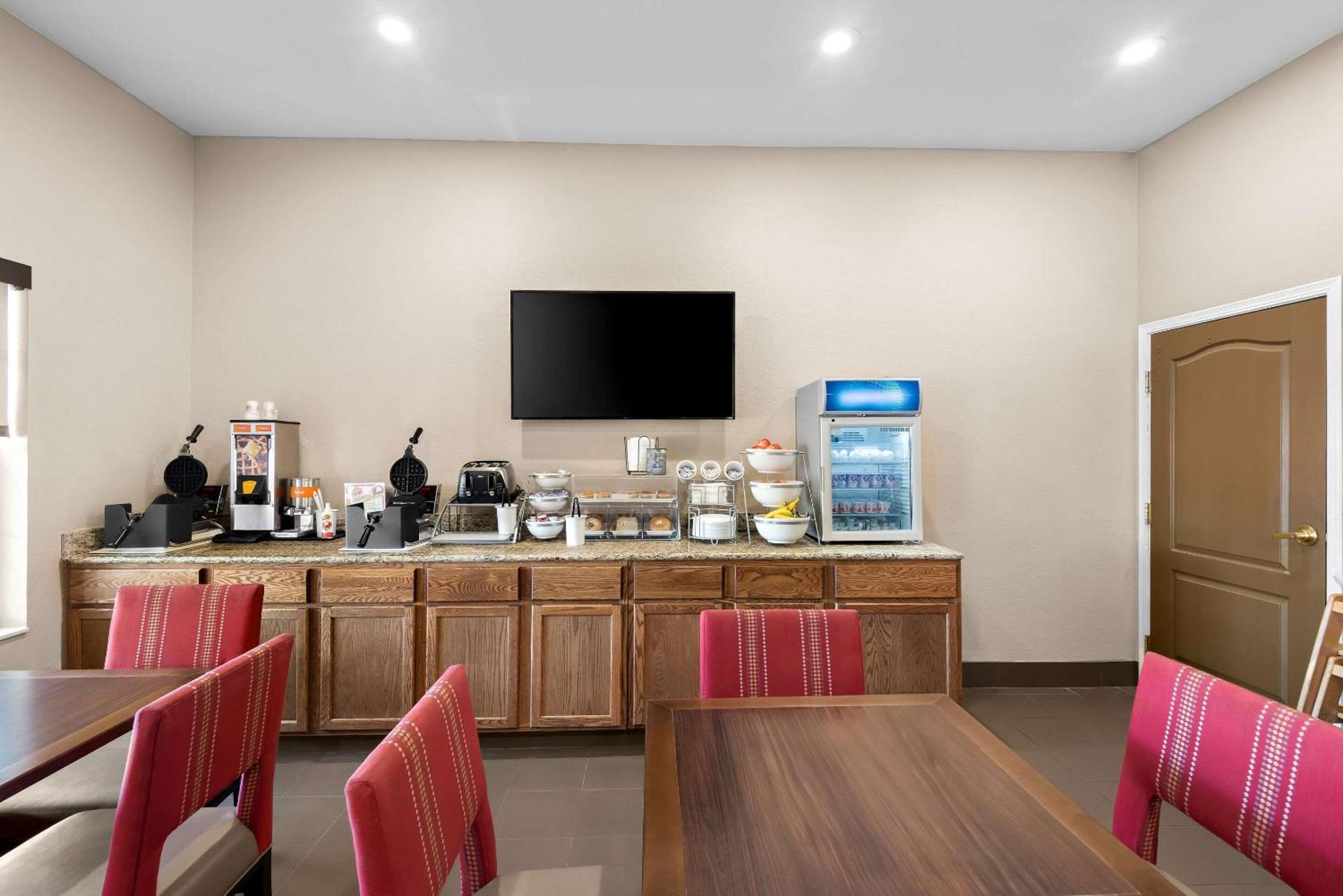 Comfort Inn & Suites Independence エクステリア 写真