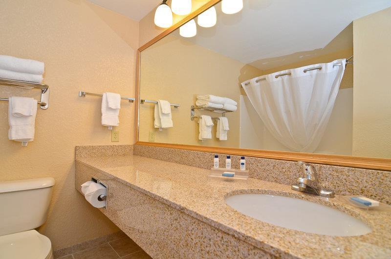 Comfort Inn & Suites Independence 部屋 写真